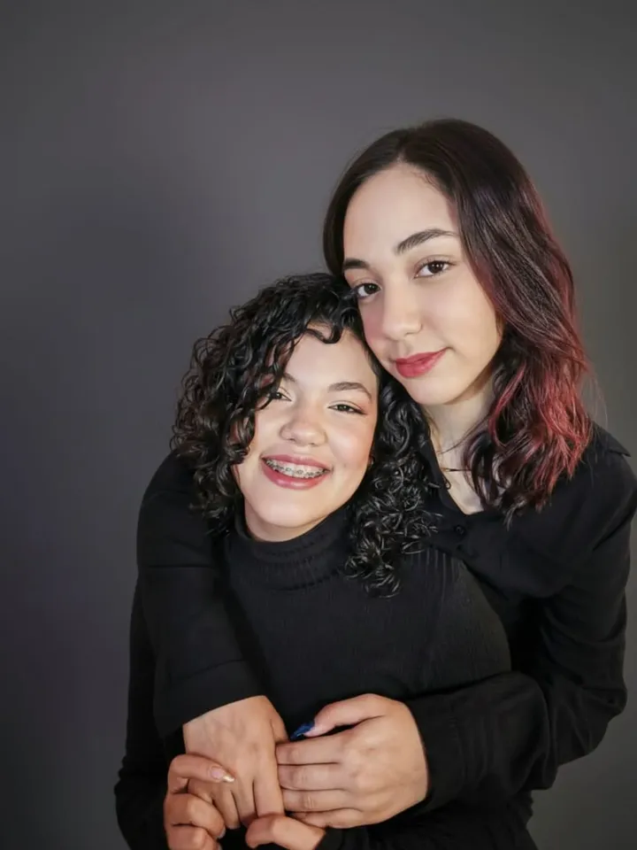 Alejandra y Arianny, Arialé Studio
